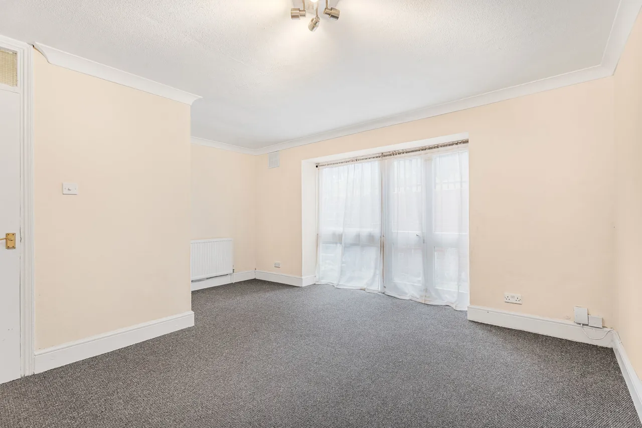 Whitehorse Lane, London, SE25, photo 6