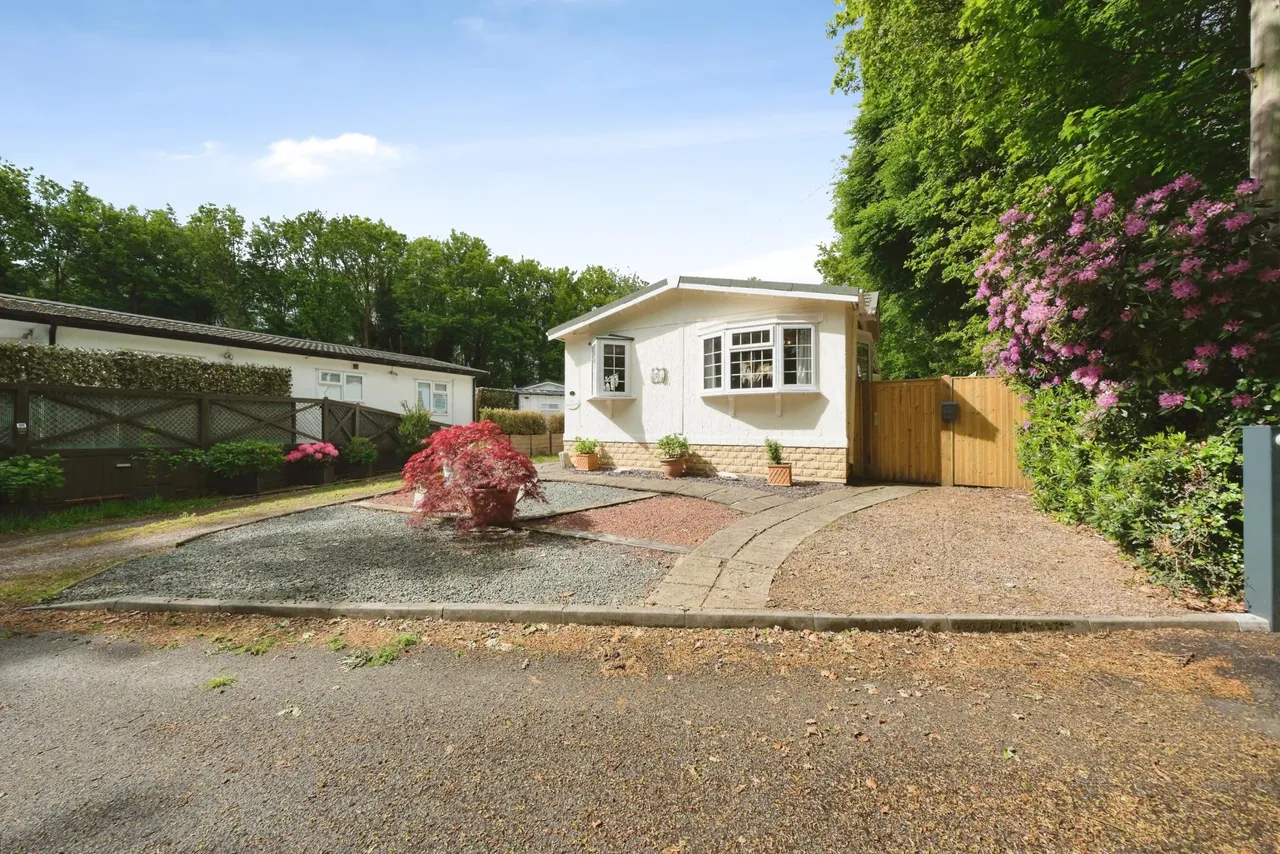 2 bed park home for sale, Southwell Road East, Mansfield, NG21