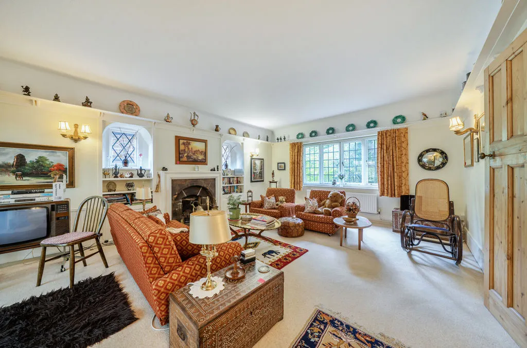 Woodcote Valley Road, Purley CR8 3BG, photo 4