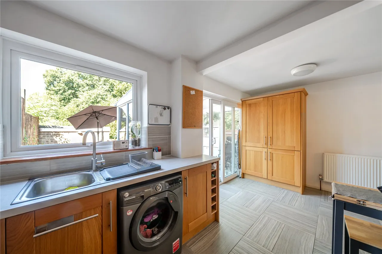 Oakwood Drive, Southampton, Hampshire, SO16 8EJ, photo 4