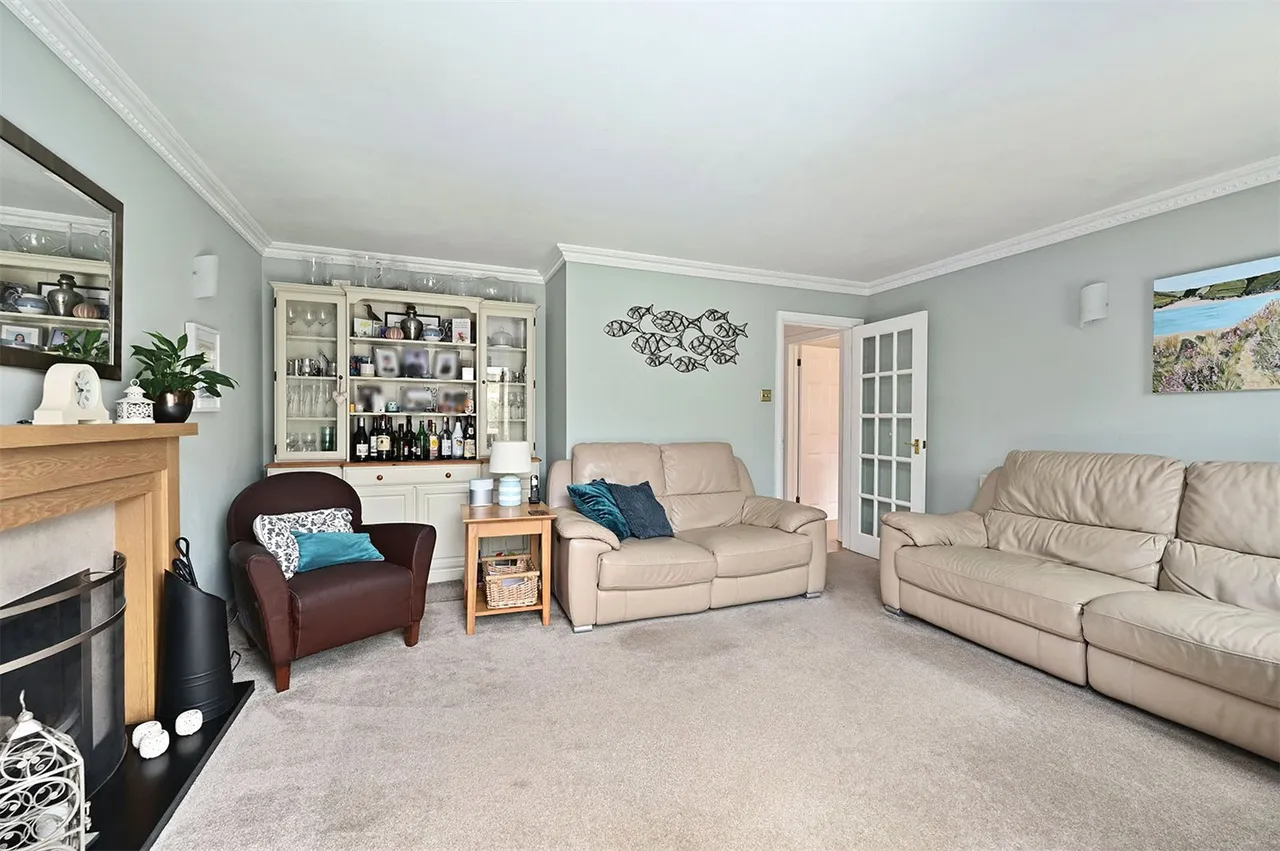 Minehurst Road, Mytchett, Camberley, Surrey, GU16 6JP, photo 11