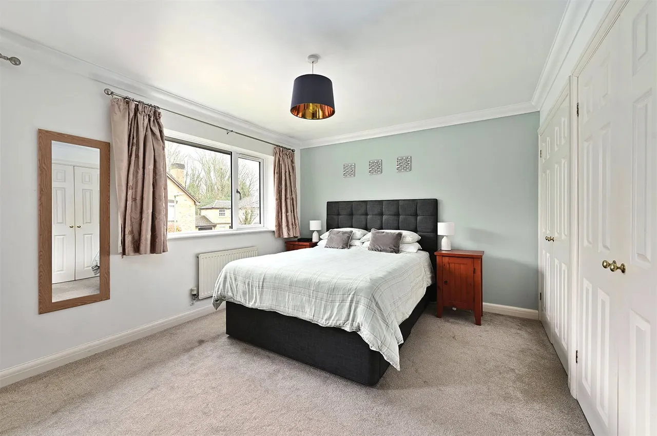 Minehurst Road, Mytchett, Camberley, Surrey, GU16 6JP, photo 7