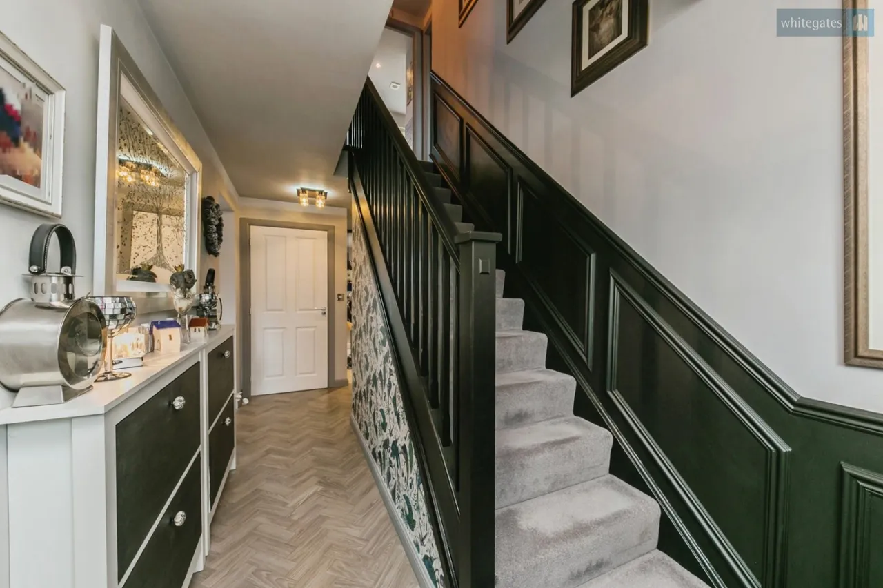 Hillside Close, Weston, CW2, photo 15