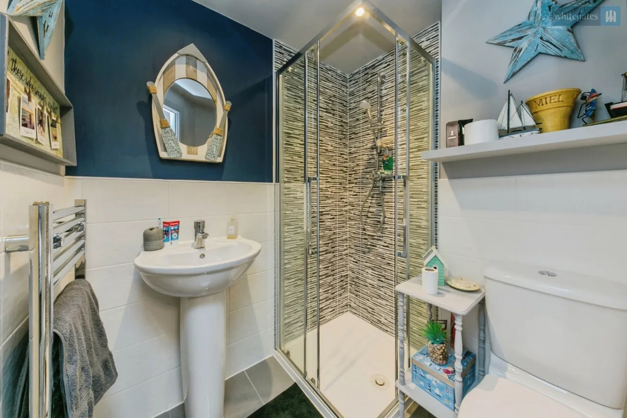 Hillside Close, Weston, CW2, photo 21