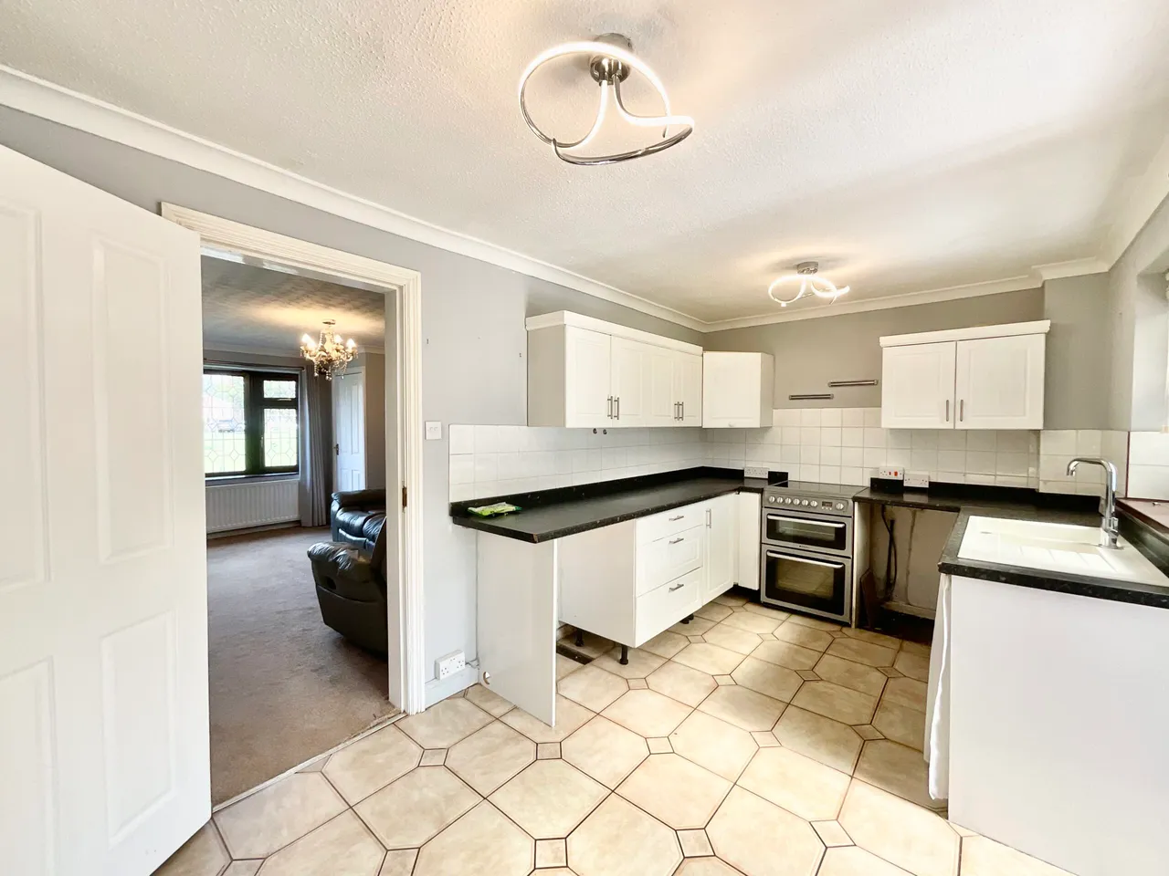Goodwood Place, Stoke-On-Trent, ST4, photo 2