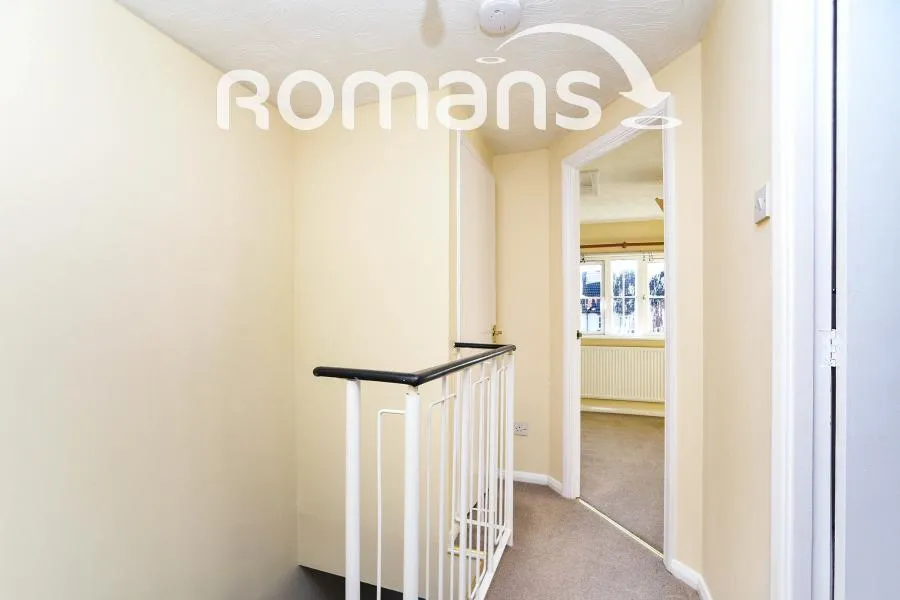 Dales Close, Swindon, SN25, photo 7
