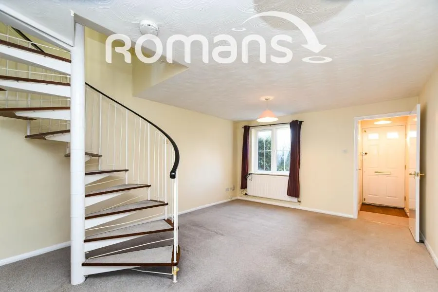 Dales Close, Swindon, SN25, photo 2