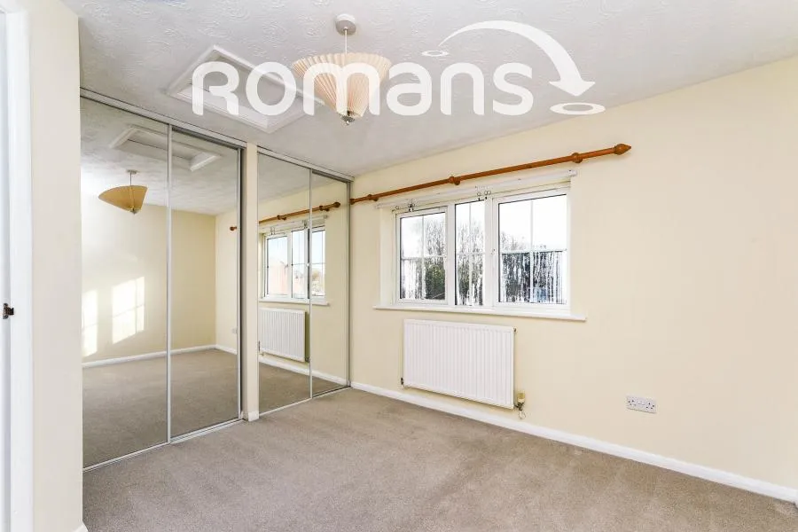 Dales Close, Swindon, SN25, photo 8