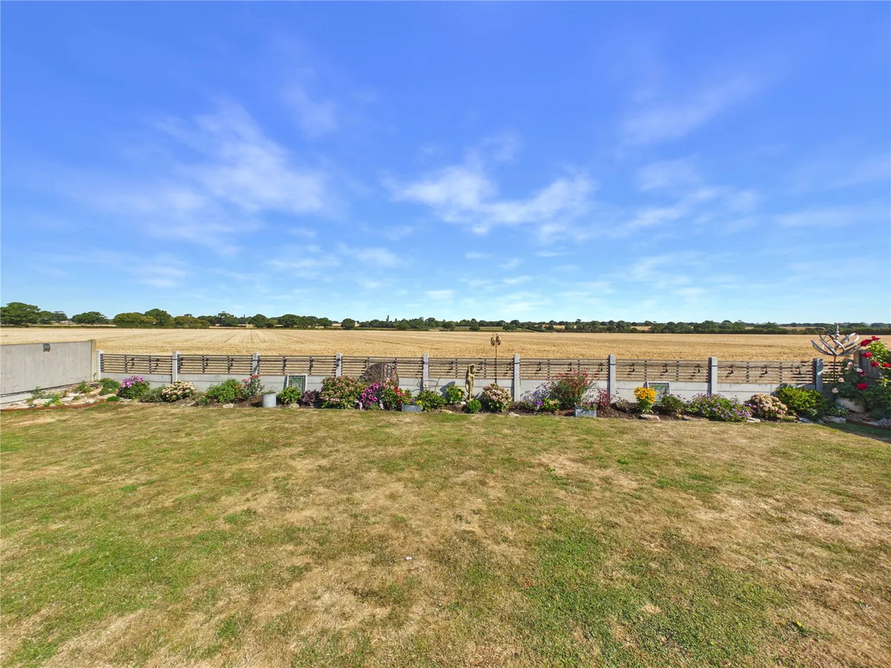 Holland Road, Little Clacton, CO16, photo 16