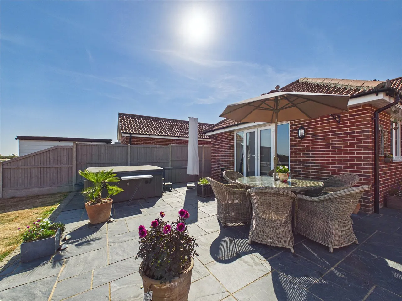 Holland Road, Little Clacton, CO16, photo 21