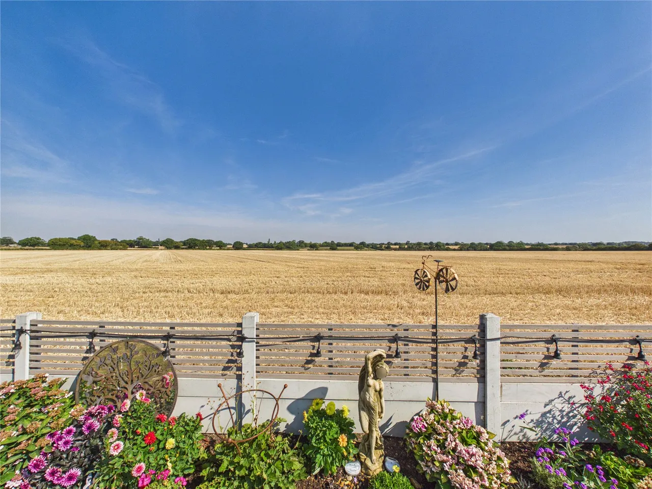 Holland Road, Little Clacton, CO16, photo 24
