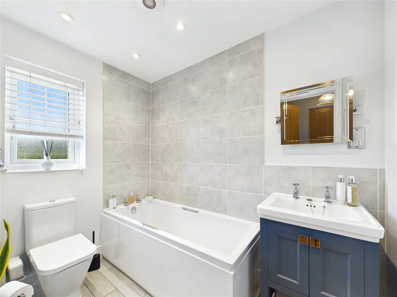Holland Road, Little Clacton, CO16, photo 4