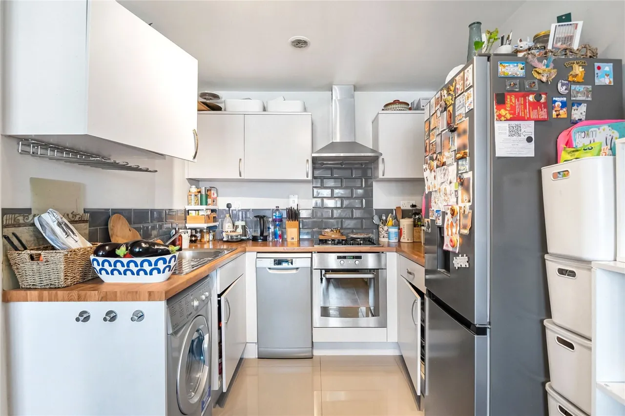 Hemlock Close, Streatham, photo 9
