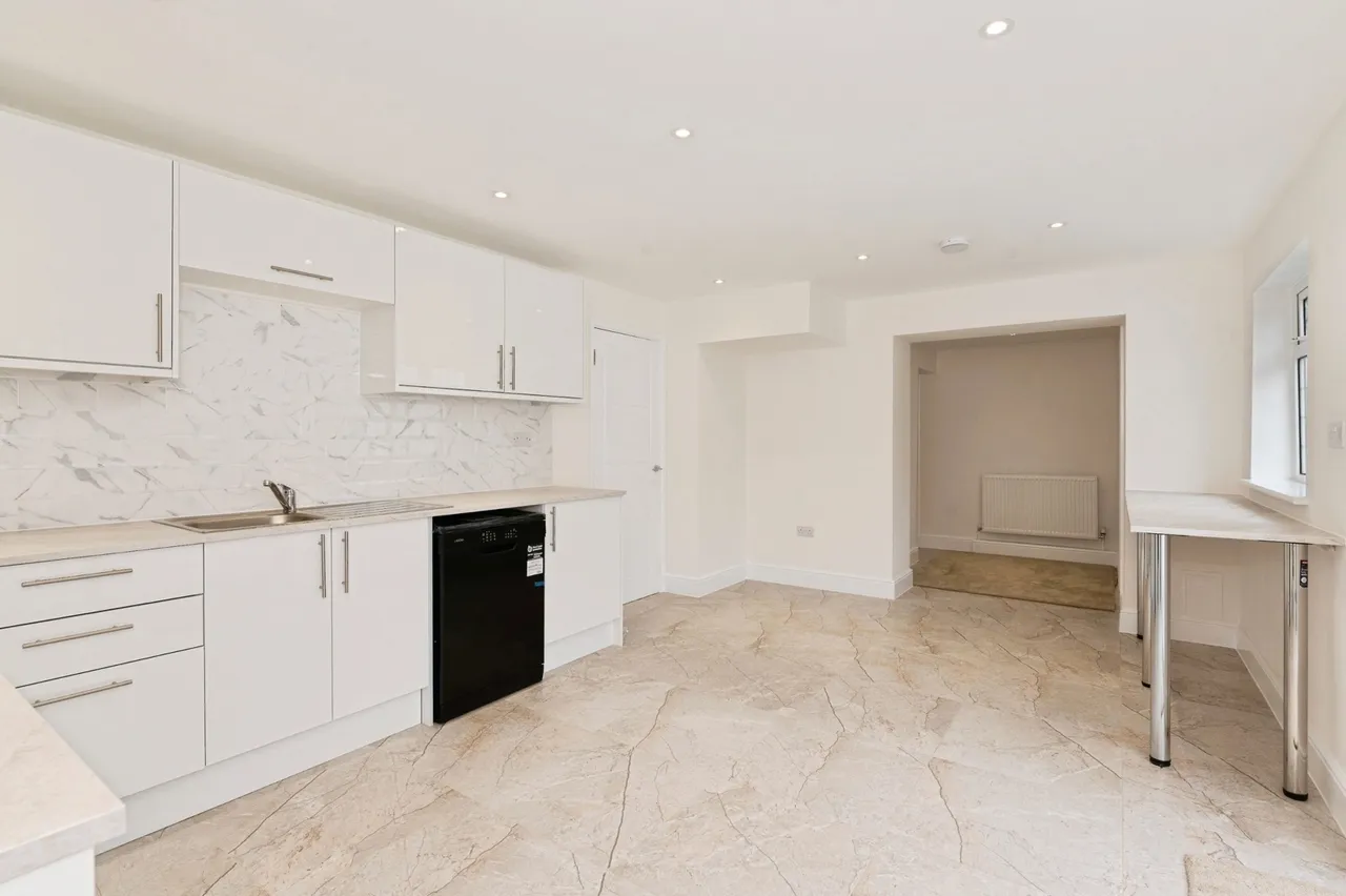Orchard Avenue, Rainham, RM13, photo 18