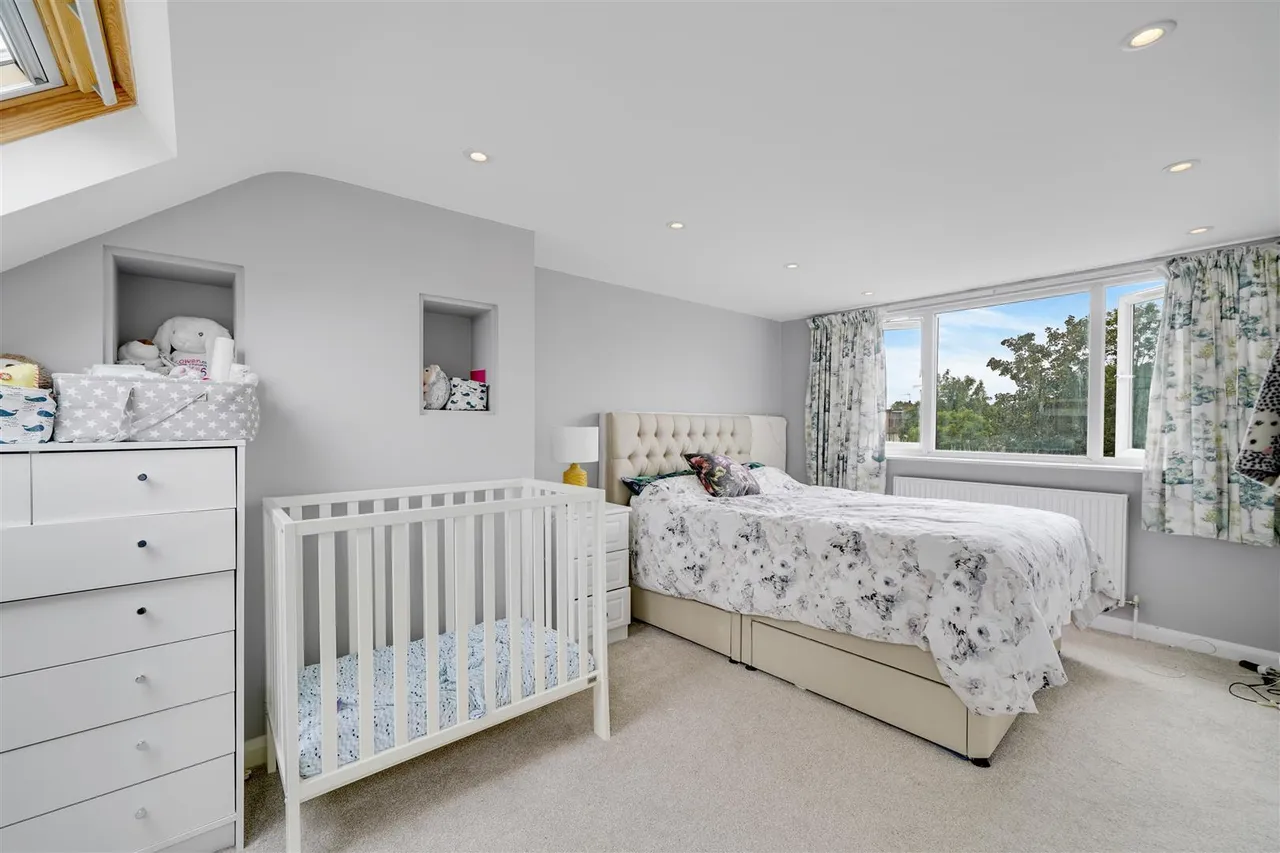 Mill Road, Twickenham, TW2, photo 8