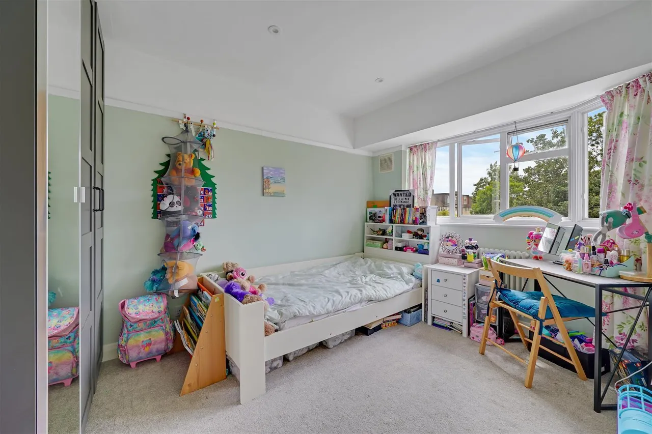 Mill Road, Twickenham, TW2, photo 6