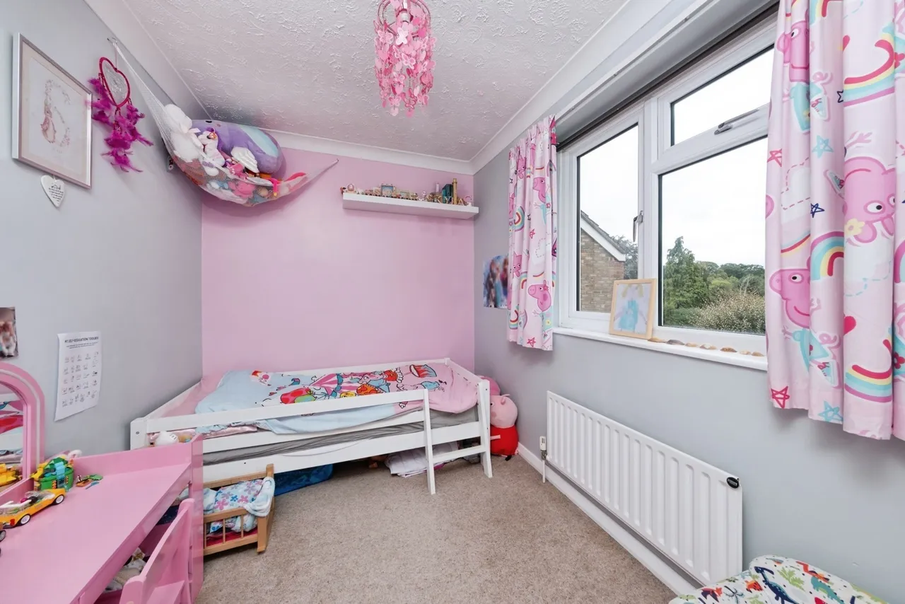 Mansel Close, Cosgrove, MK19, photo 13