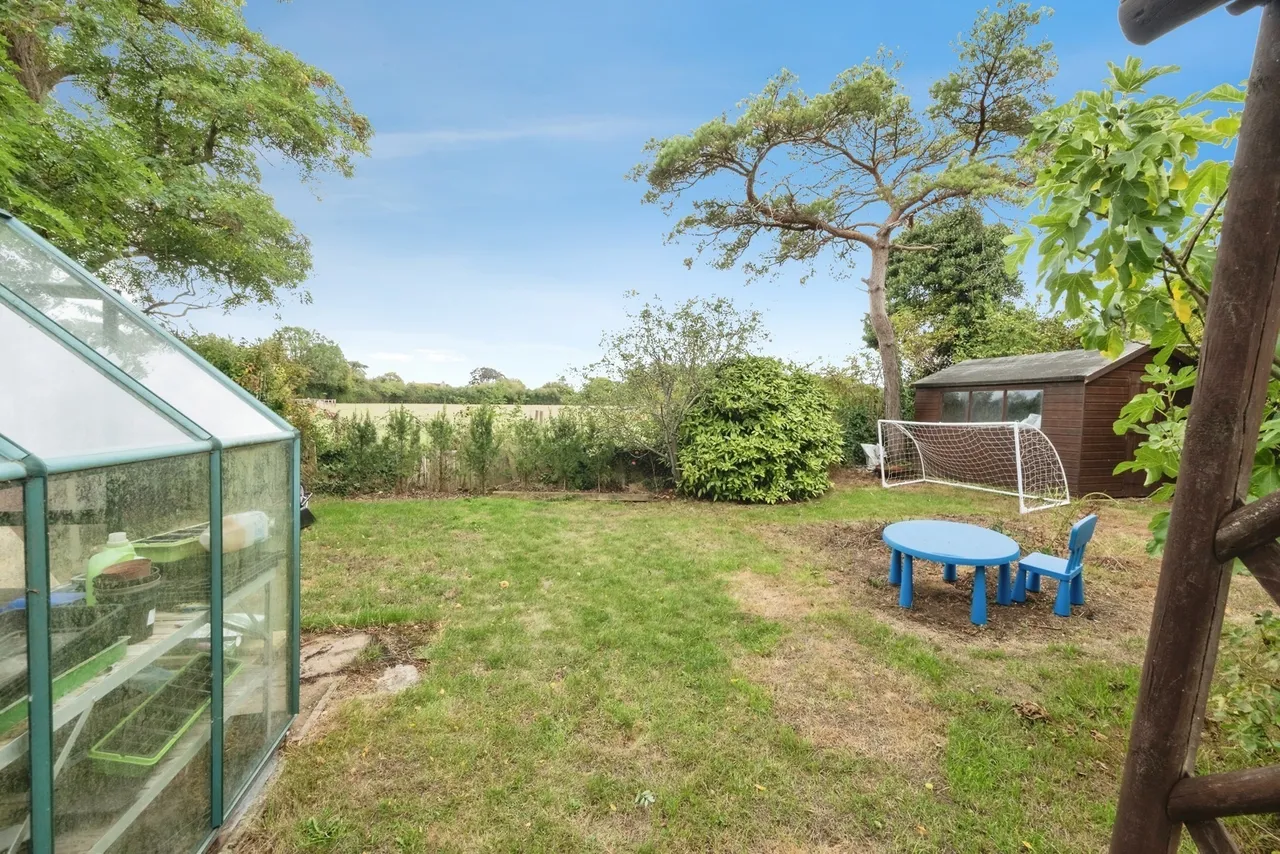 Mansel Close, Cosgrove, MK19, photo 22