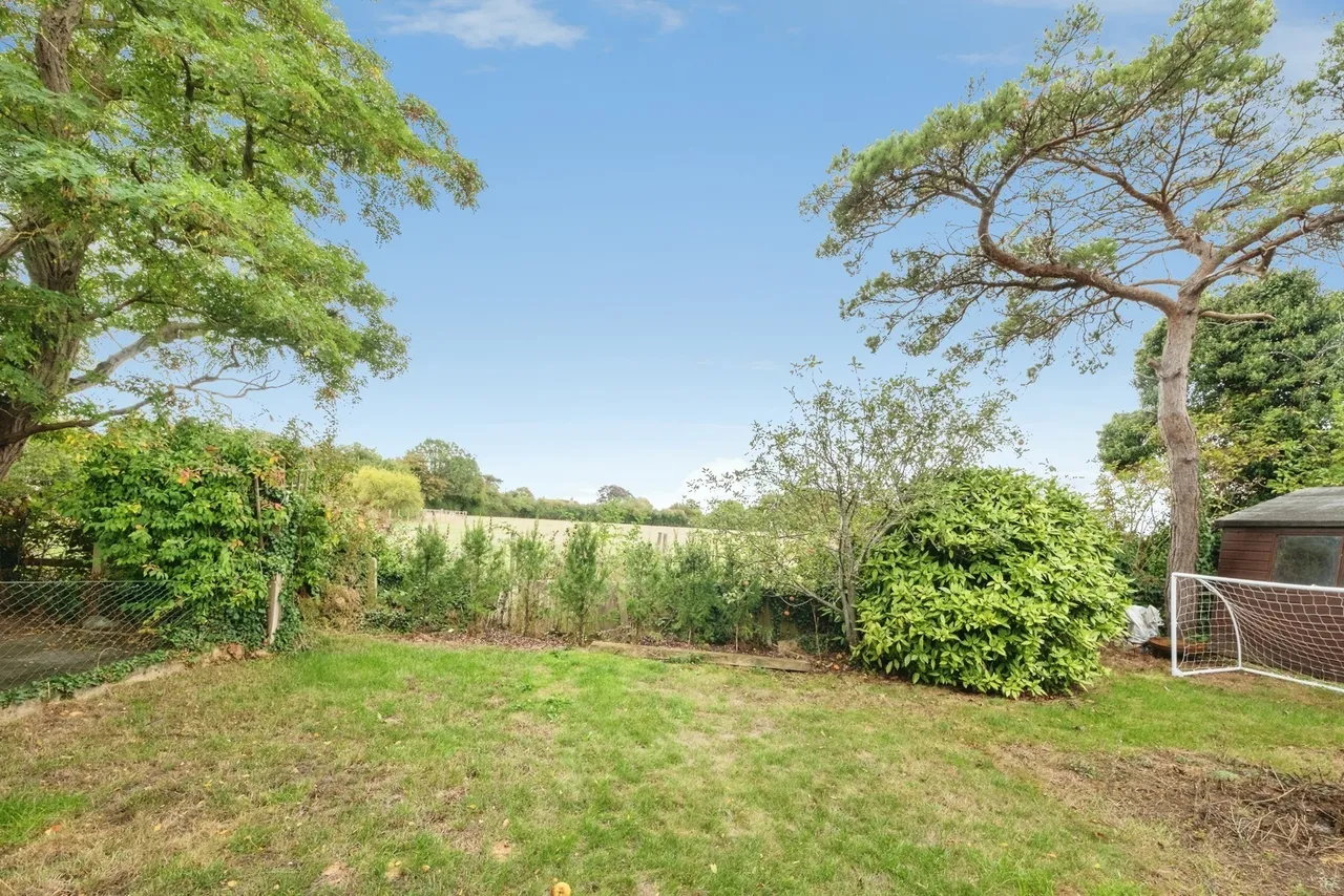 Mansel Close, Cosgrove, MK19, photo 23