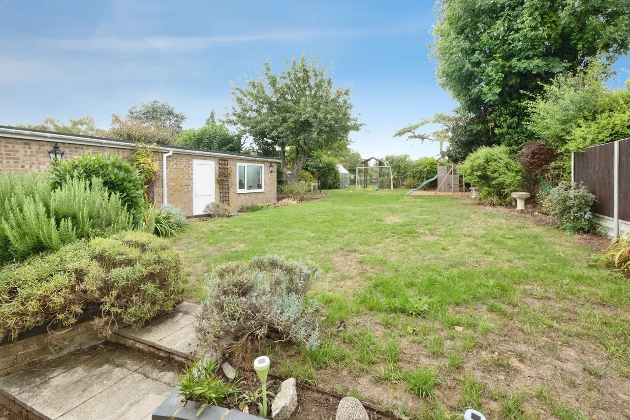 Mansel Close, Cosgrove, MK19, photo 20