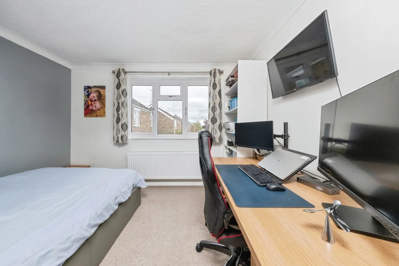 Mansel Close, Cosgrove, MK19, photo 11
