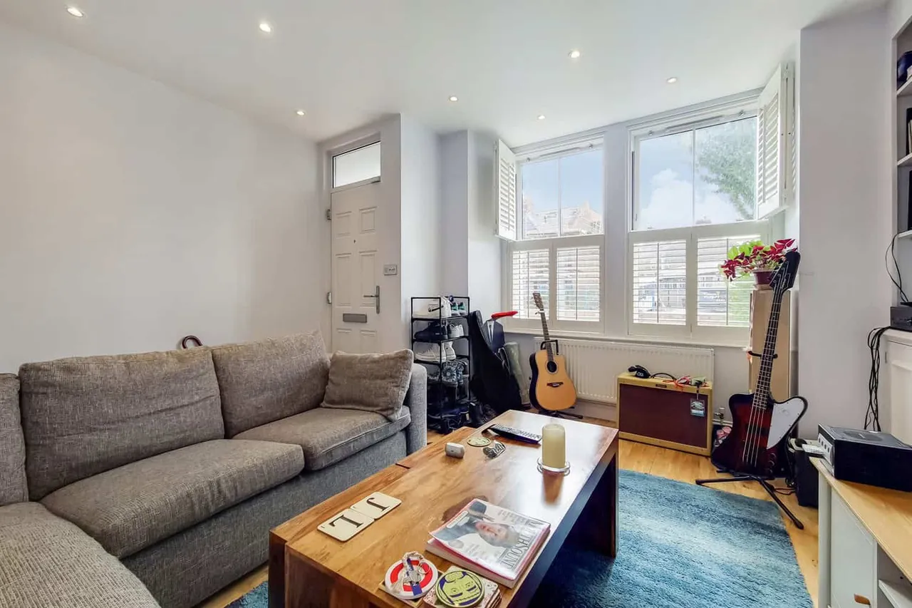 2 bed flat for sale — Tooting, SW17 9AX