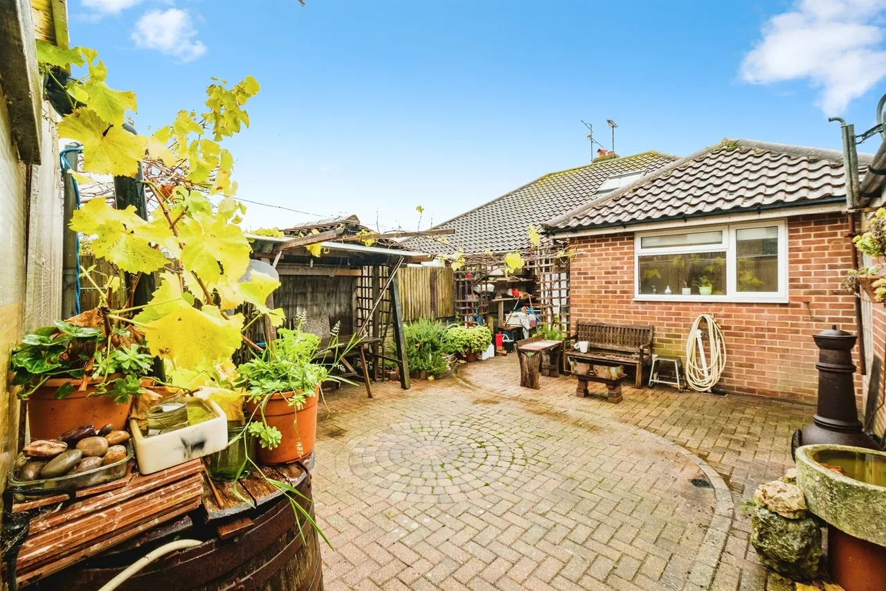 Devonport Road, Worthing, BN11, photo 16