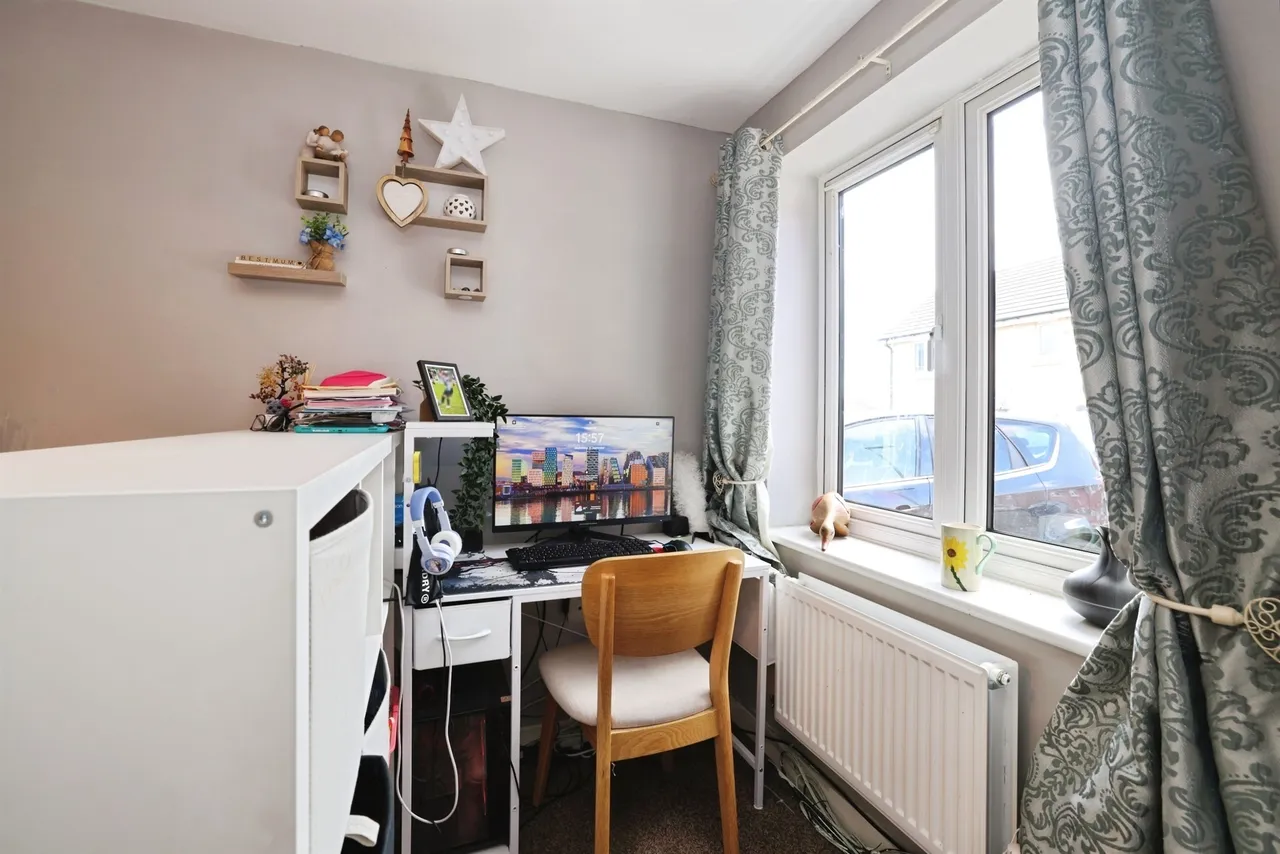 Ramsay Road, Calne, SN11, photo 4
