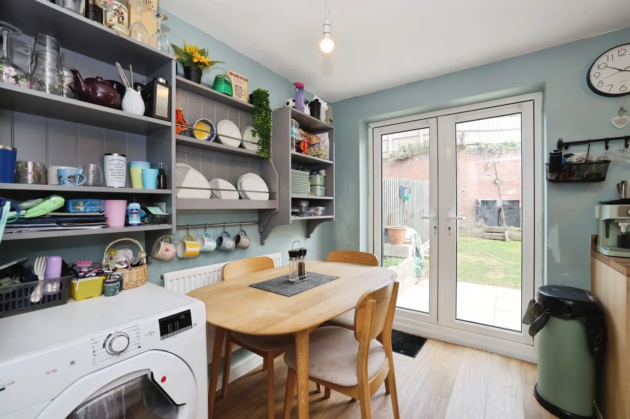 Ramsay Road, Calne, SN11, photo 7