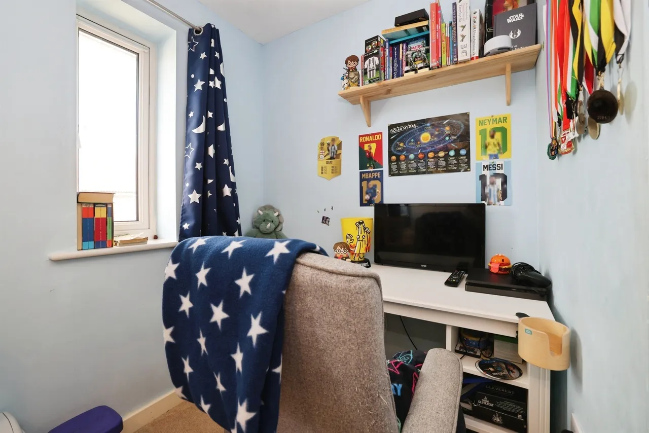 Ramsay Road, Calne, SN11, photo 11