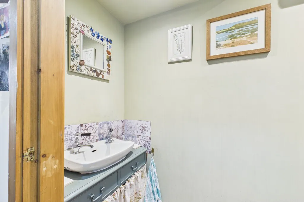 Old Lound, Kendal, LA9, photo 10