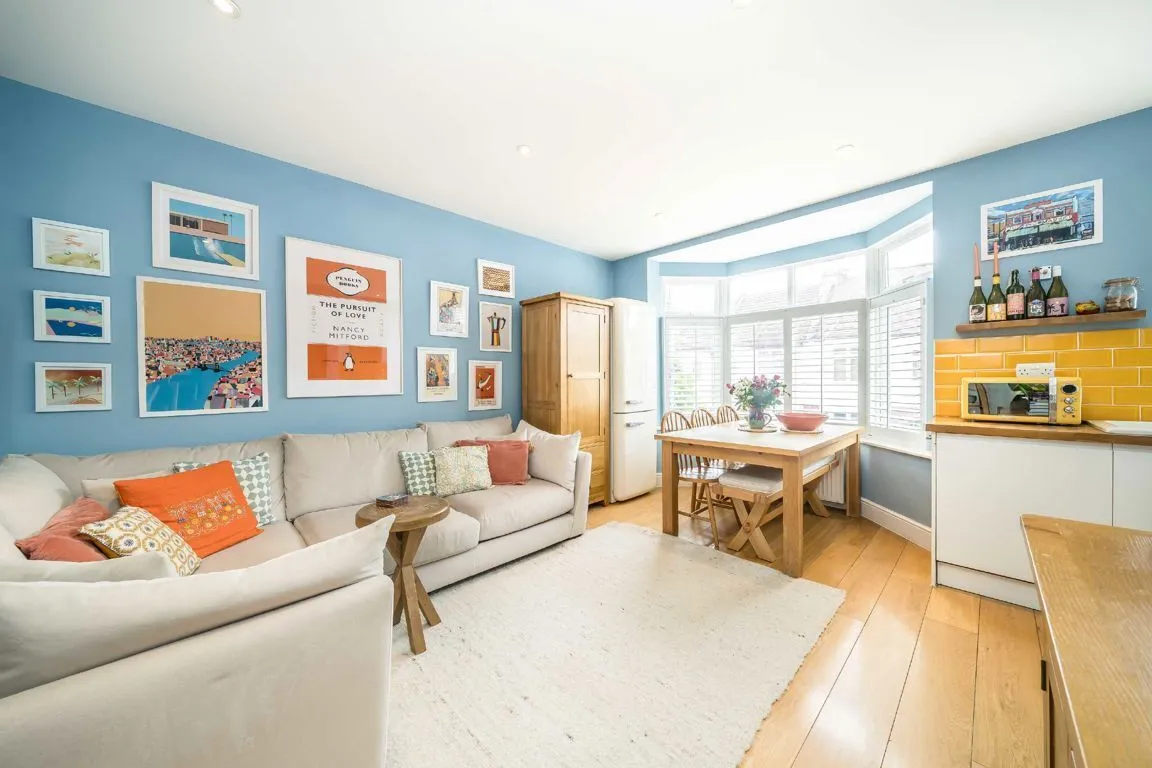 Caithness Road, CR4, photo 2