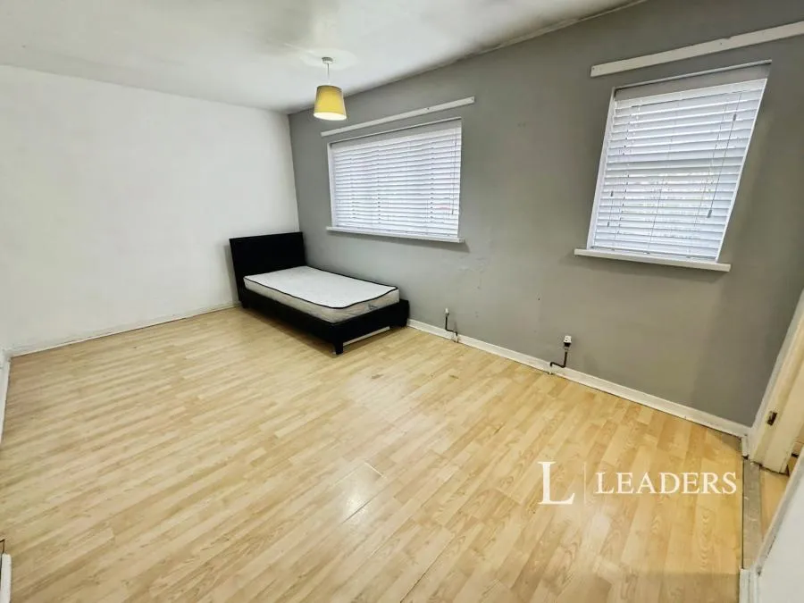 Central Avenue, South Normanton, DE55, photo 11