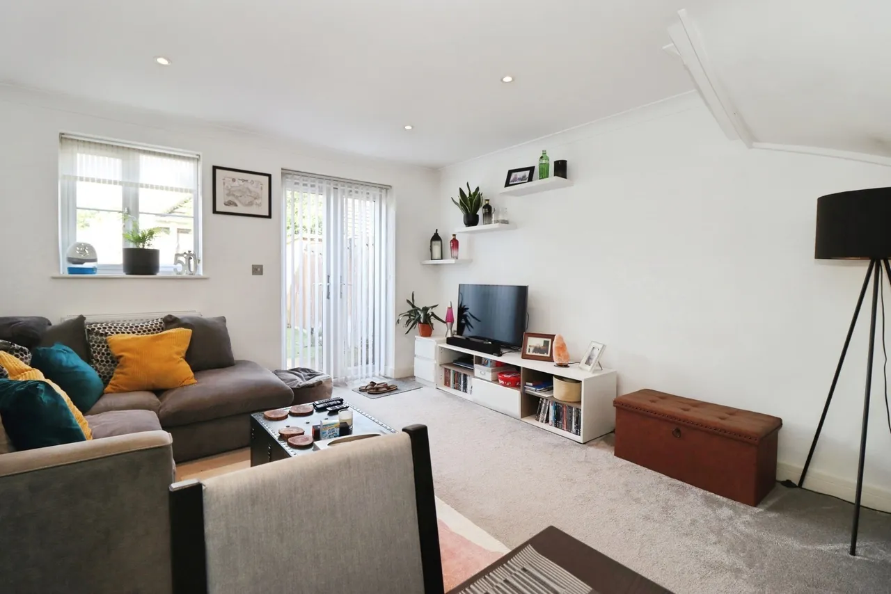 Hill Close, Emersons Green, BS16, photo 2