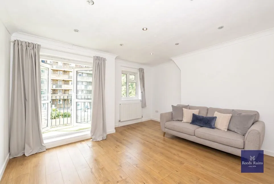 2 bed flat for sale — Lambeth Walk, London, SE11