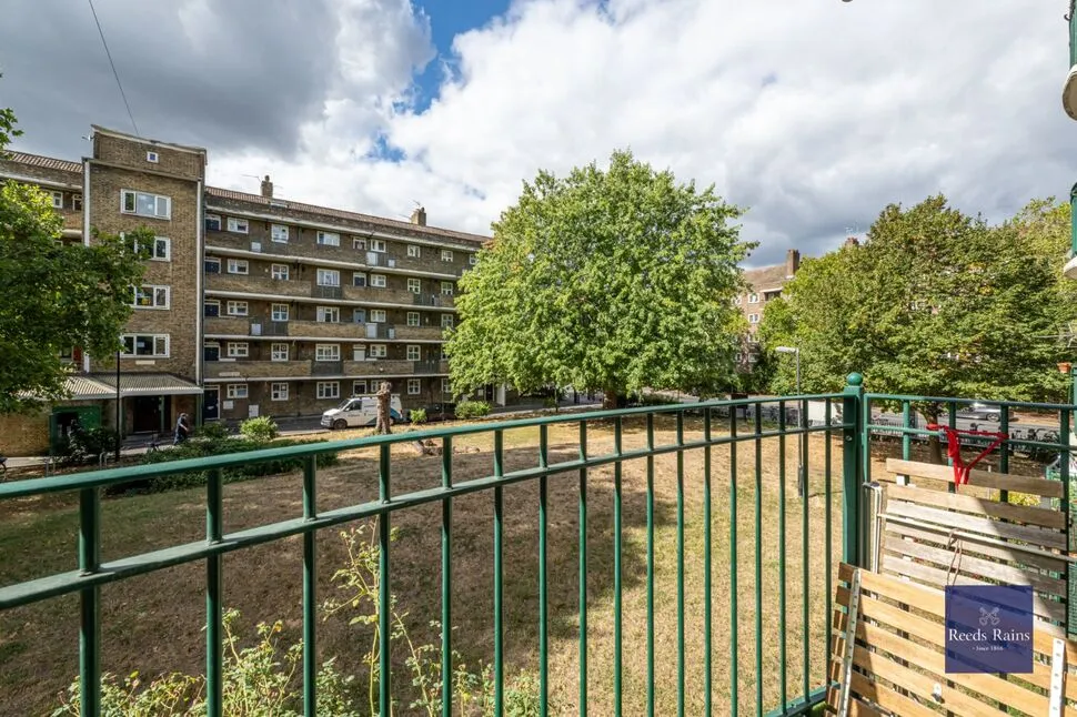 Lambeth Walk, London, SE11, photo 9