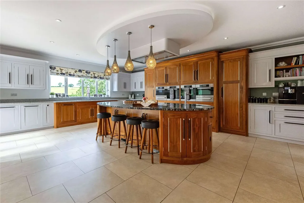 Box End Road, Bromham, Bedford, MK43 8LU, photo 6