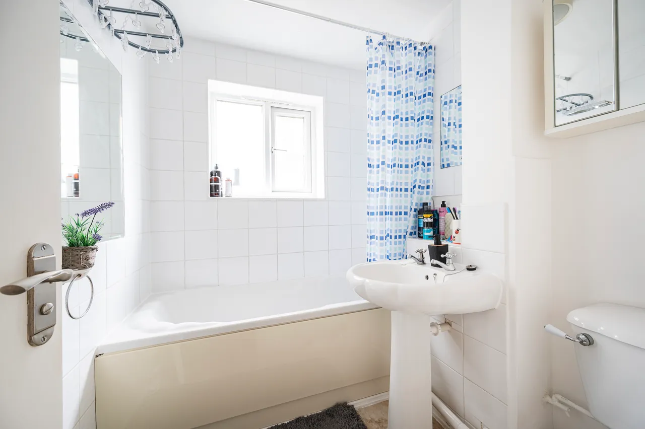 25 Mill Court, Ruckholt Road, London, photo 6