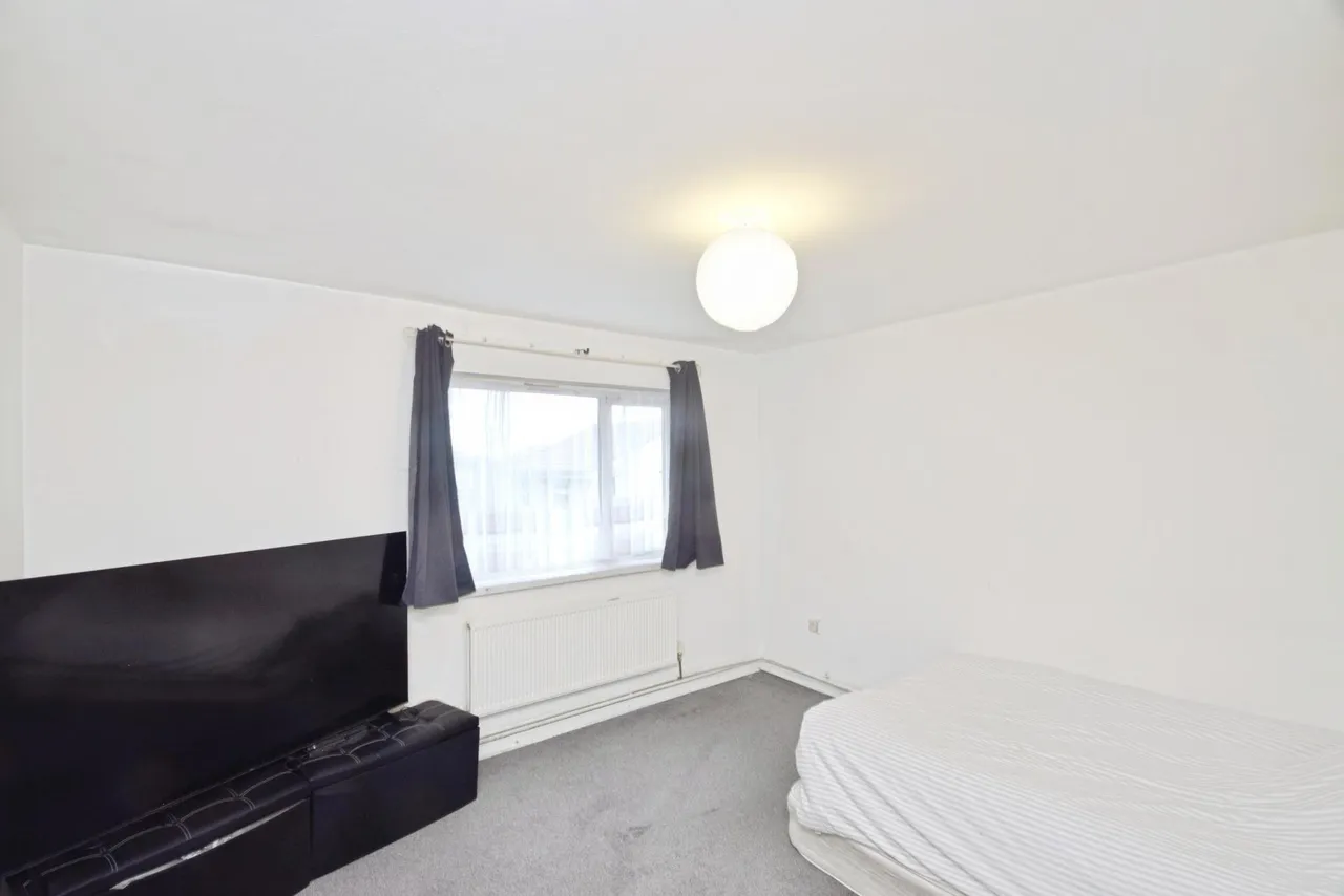 Heol Gruffydd, Swansea, SA5, photo 12