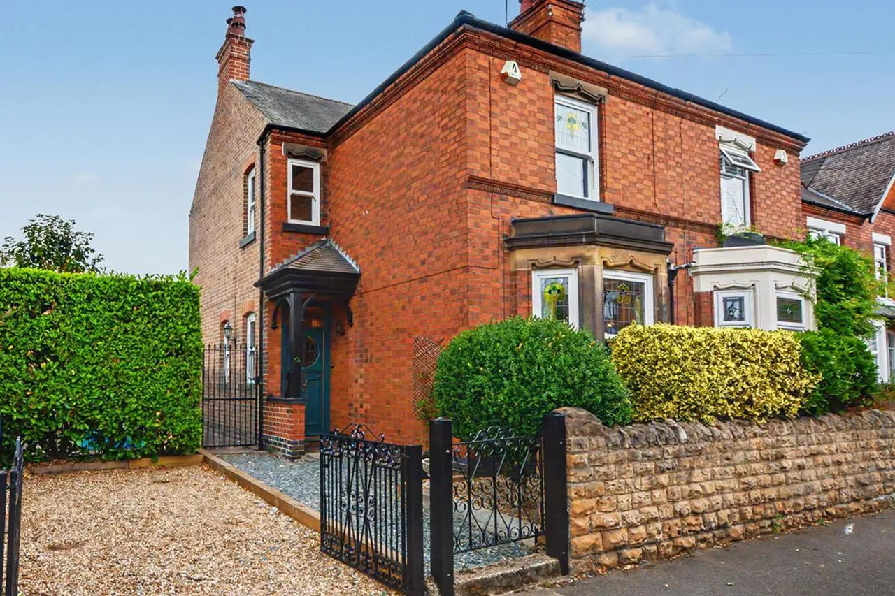 3 bed house for sale, George Avenue, Long Eaton, NG10