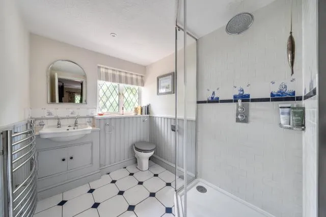 Ashford Hill Road, Thatcham, RG19, photo 5