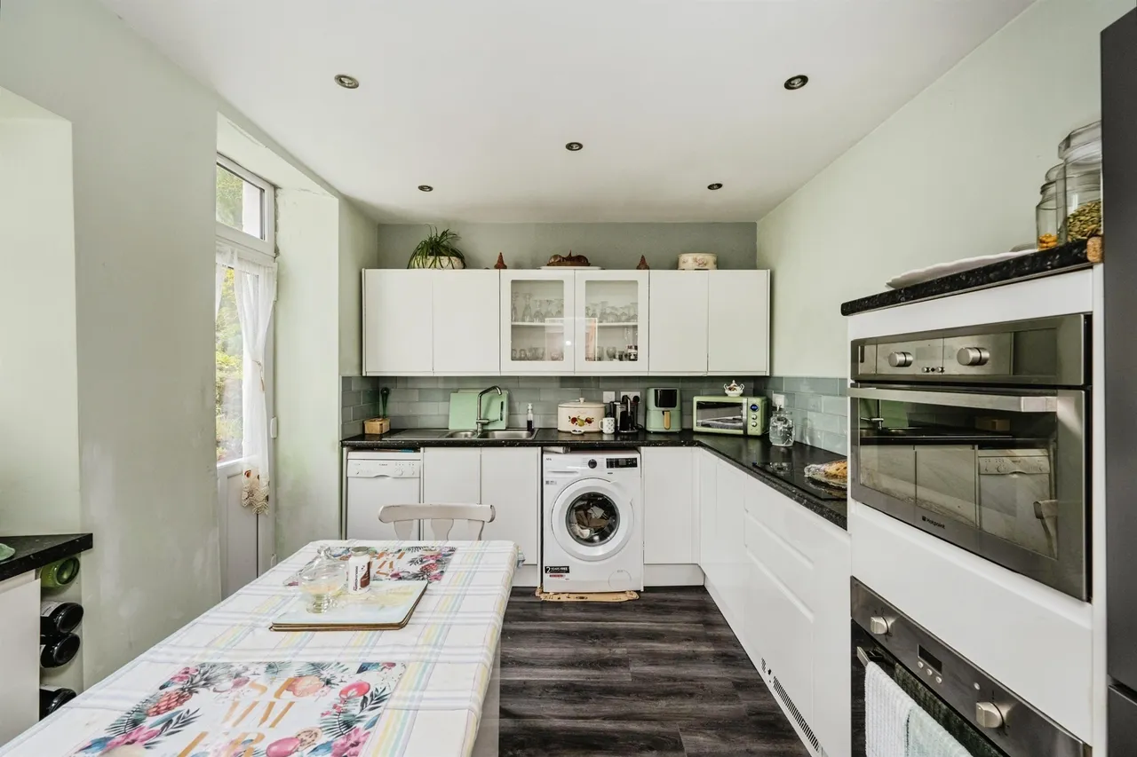 Trallwn Road, Swansea, SA7, photo 9