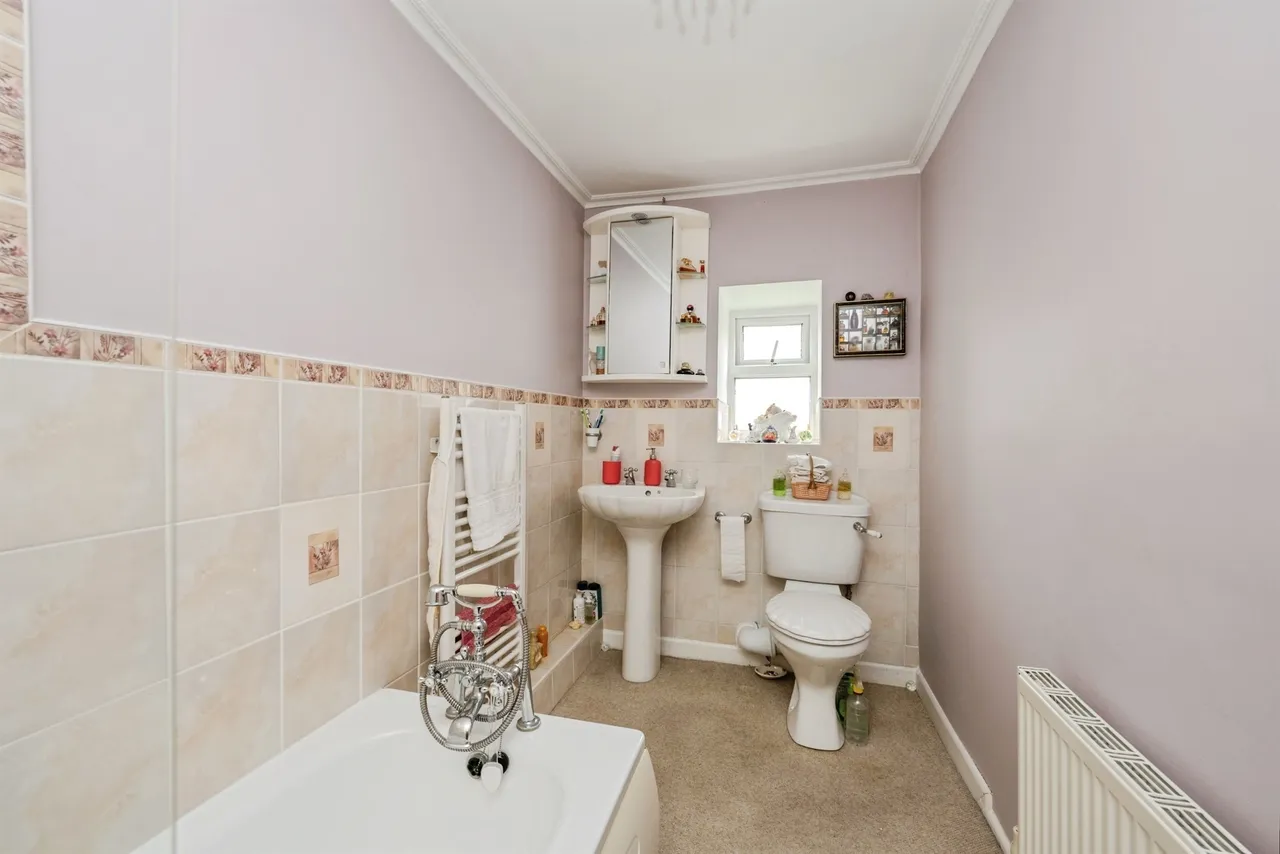 Trallwn Road, Swansea, SA7, photo 2