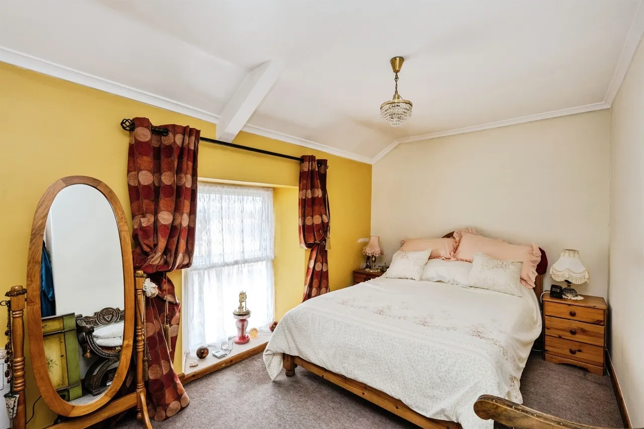 Trallwn Road, Swansea, SA7, photo 10
