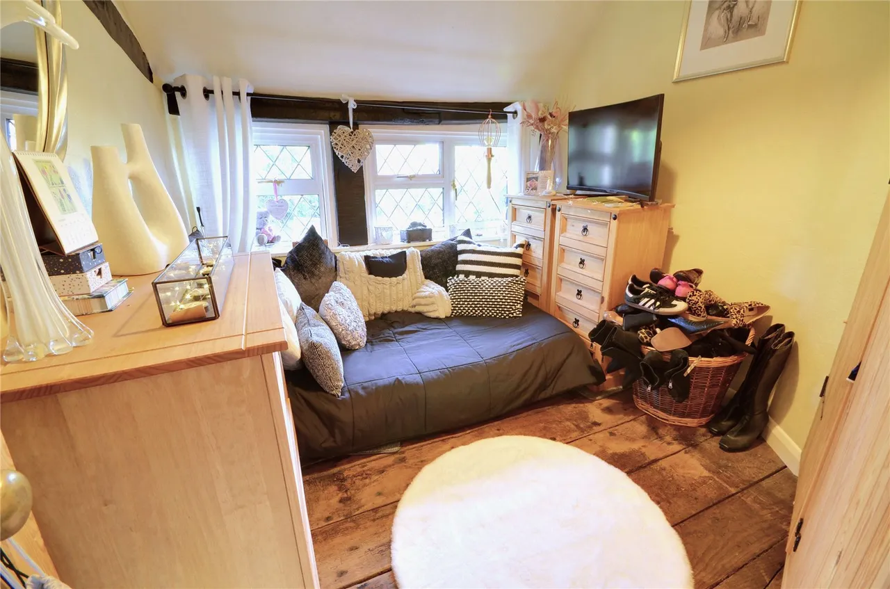East Grinstead, RH19, photo 9