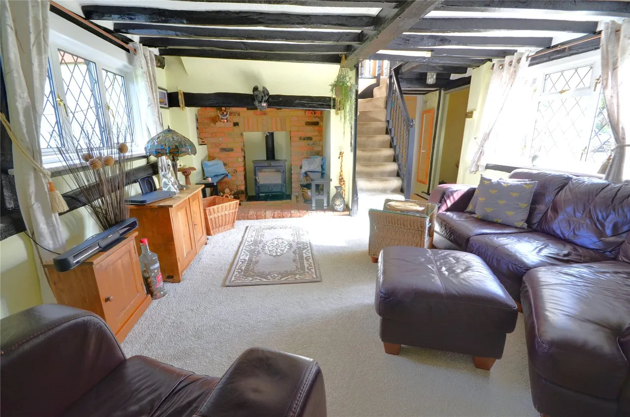 East Grinstead, RH19, photo 2