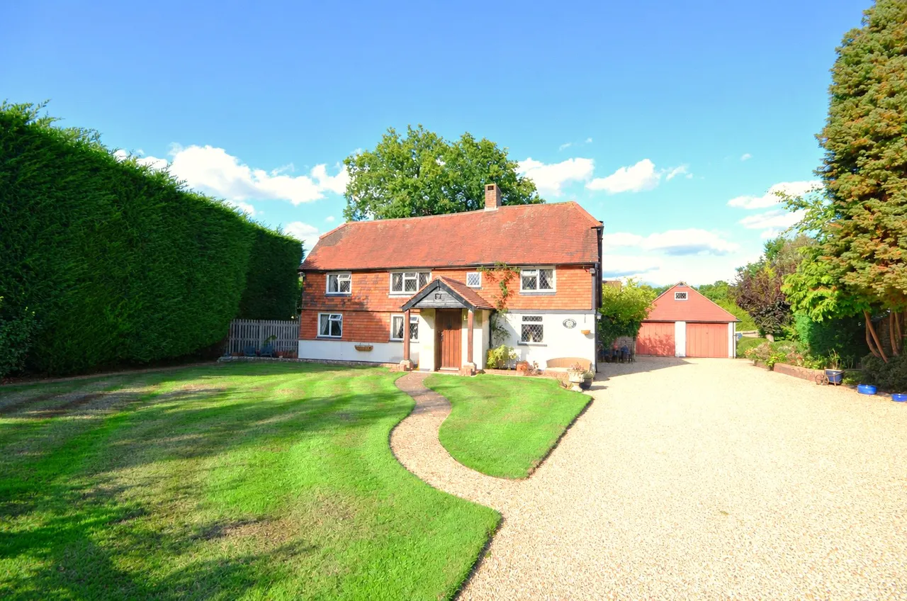 East Grinstead, RH19, photo 25