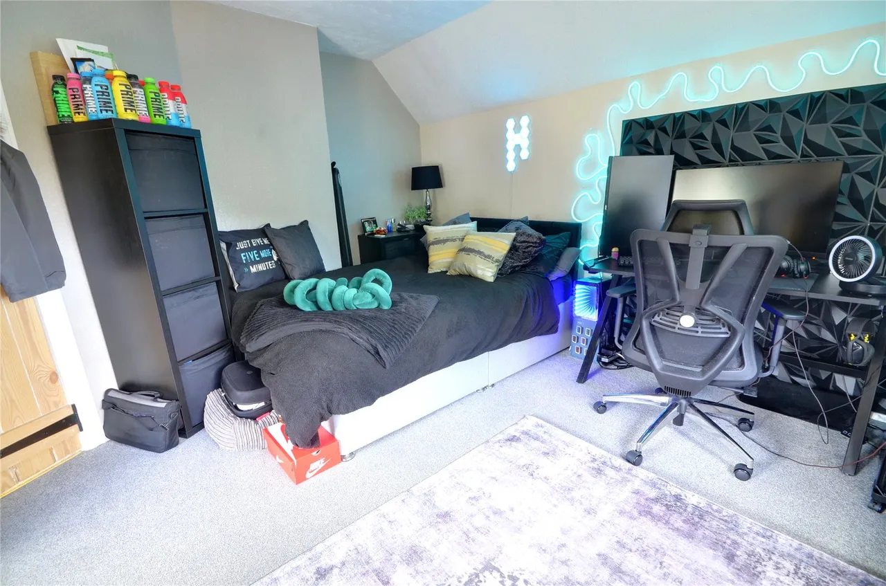 East Grinstead, RH19, photo 8