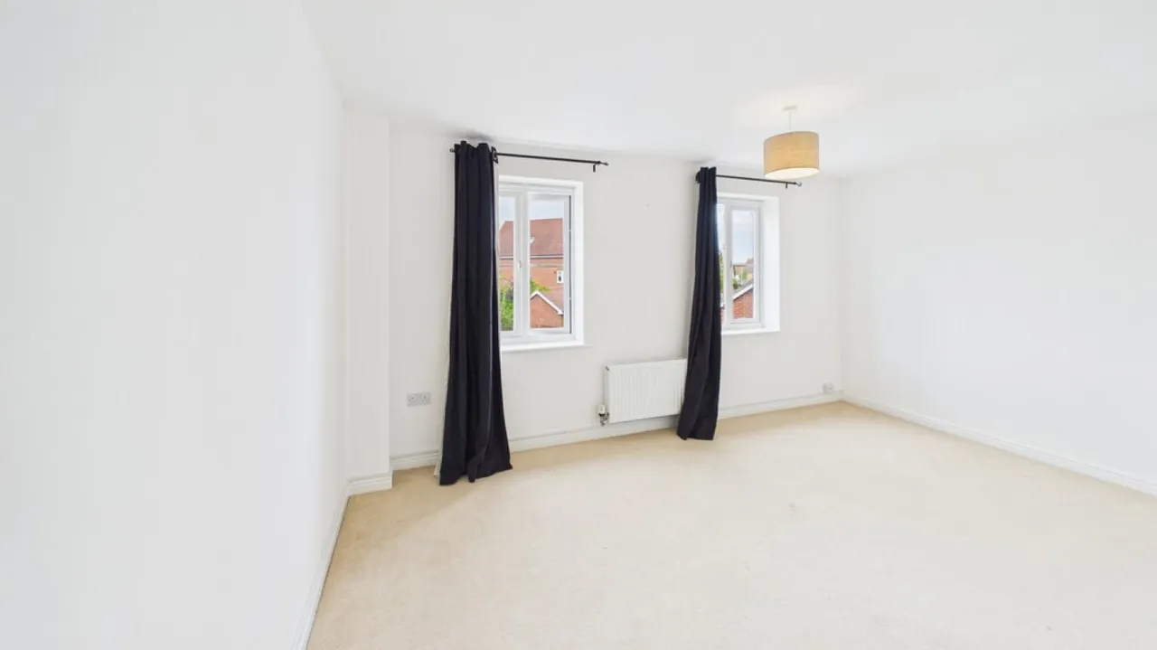 Juniper Road, Bury St Edmunds, IP32, photo 5