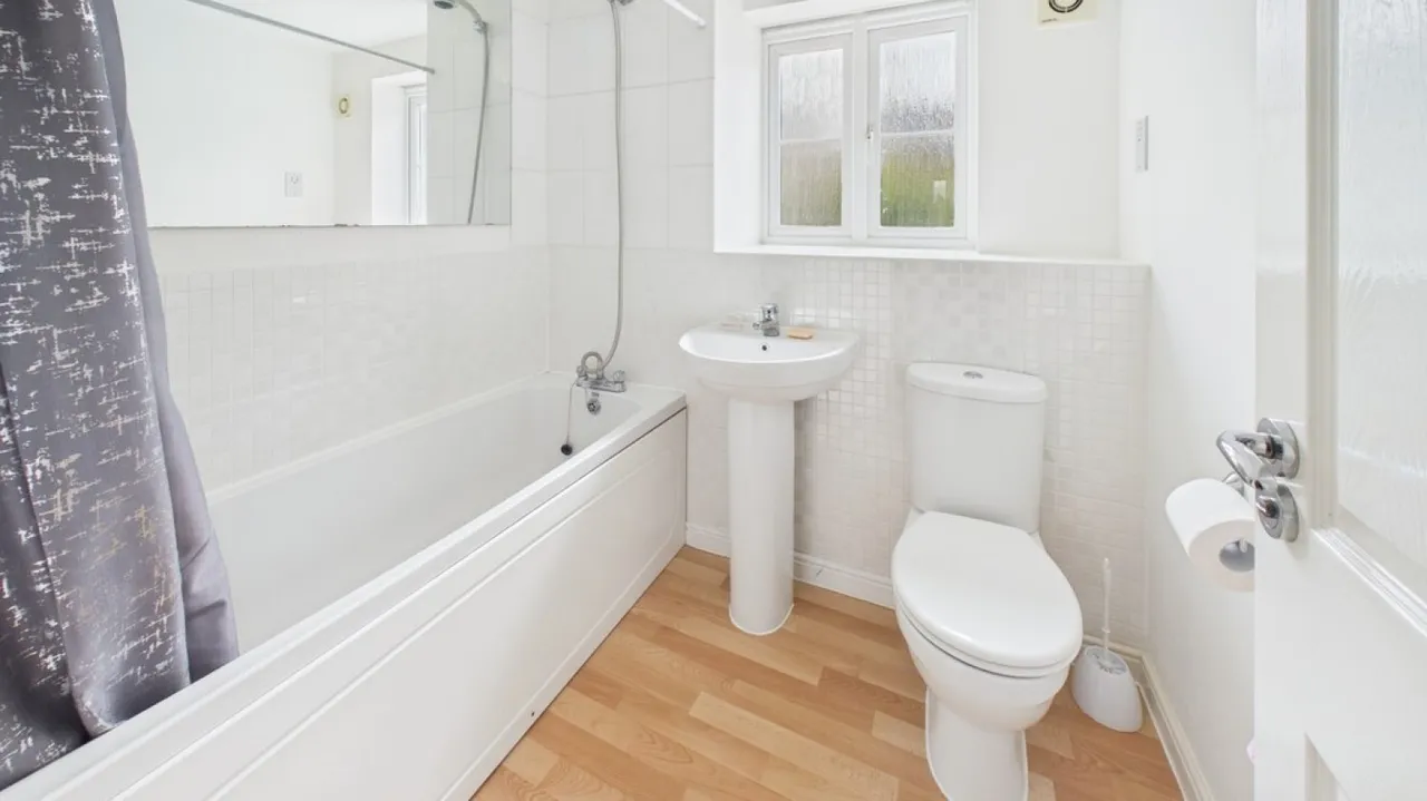 Juniper Road, Bury St Edmunds, IP32, photo 9